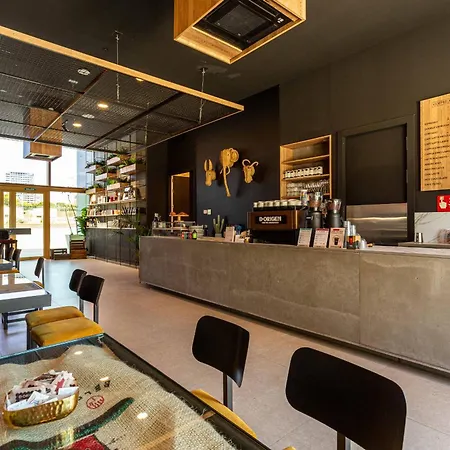 Intempo By Holuxe - 375 - 37th Floor